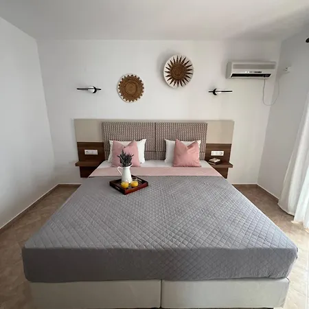 Guest house Pantheon