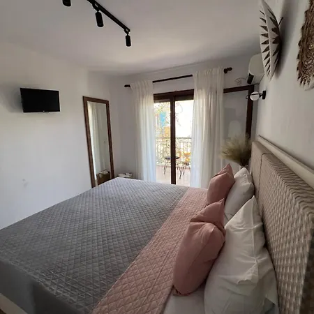 Gasthuis Pantheon Skiathos-stad