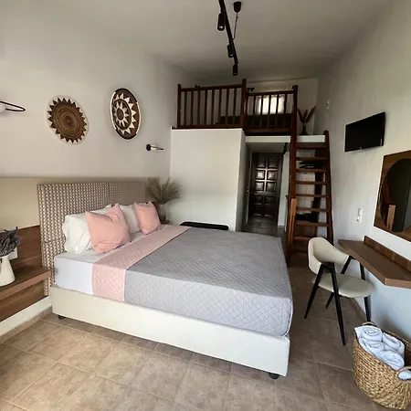 Gasthuis Pantheon Skiathos-stad