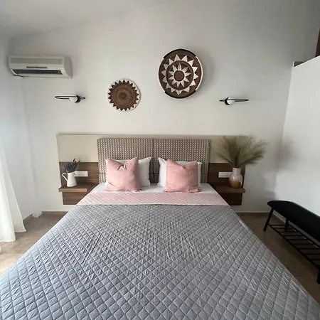 Pantheon Skiathos-stad